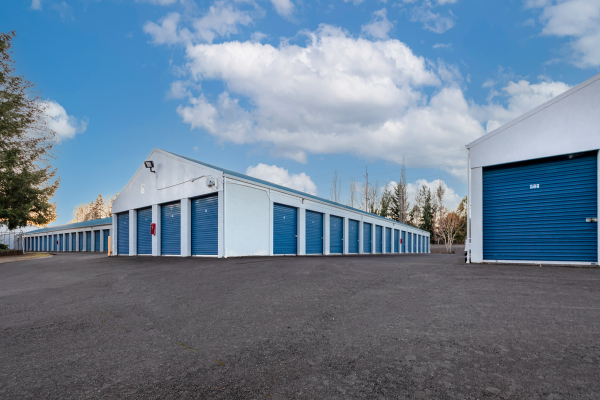 Facility photo: //images.sparefoot.com/medium/22115063d427f1b1abc.png