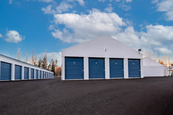 Facility photo: //images.sparefoot.com/medium/22115063d42806b677f.png