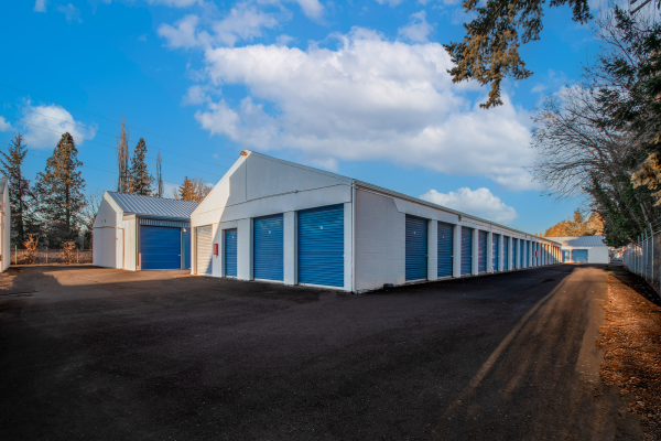 Facility photo: //images.sparefoot.com/medium/22115063d4281e0e27e.png