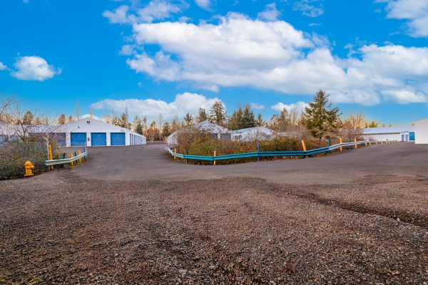 Facility photo: //images.sparefoot.com/medium/22115063d42862ad5ed.jpg