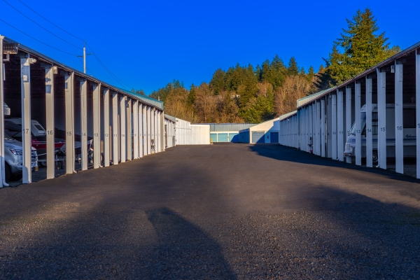 Facility photo: //images.sparefoot.com/medium/22115063d42864cb6d5.jpg