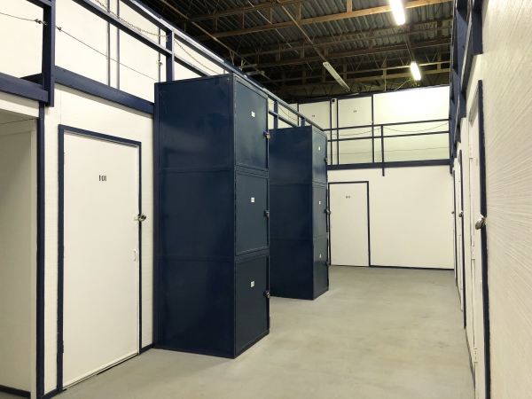 Facility photo: //images.sparefoot.com/medium/22115063d4286d2d57b.jpg