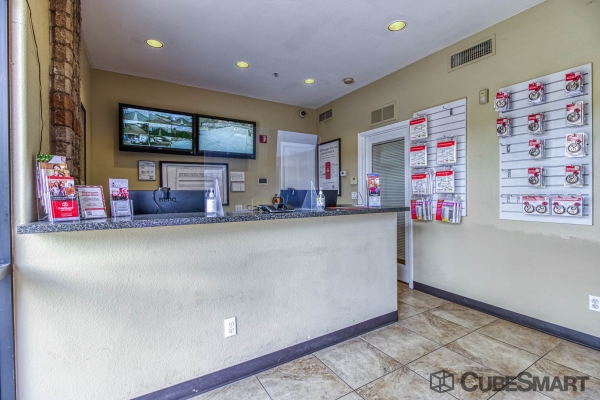 Storage Units at CubeSmart Self Storage - AZ Chandler East Warner Road - 641 East Warner Road