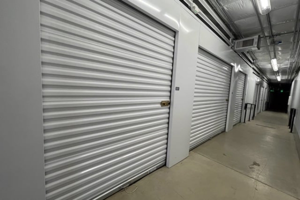 Facility photo: //images.sparefoot.com/medium/22146268f8d95a8dd3b.jpg