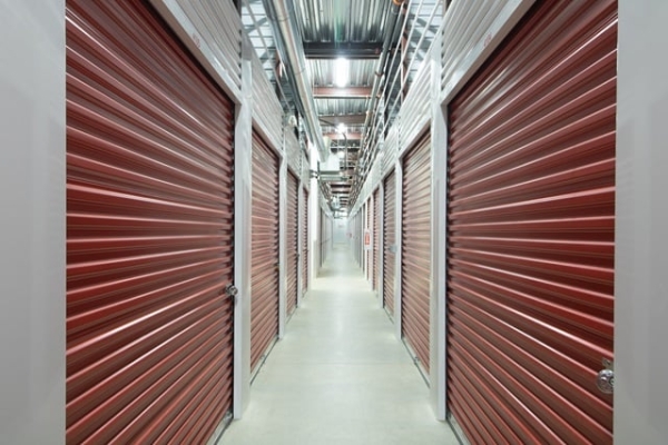 Facility photo: //images.sparefoot.com/medium/22155669e77b04902d4.jpg