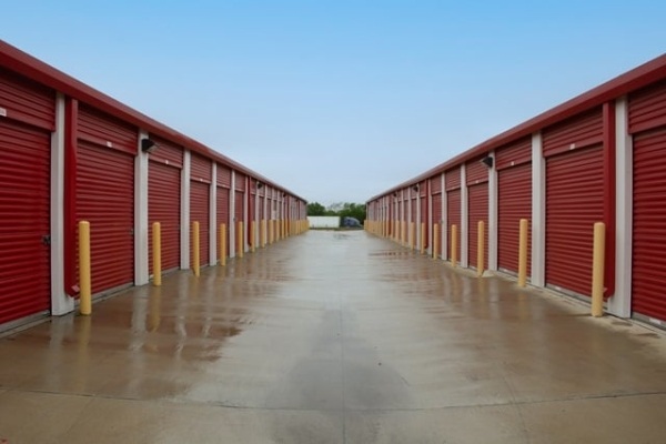 Facility photo: //images.sparefoot.com/medium/22155969e8ccc269330.jpg