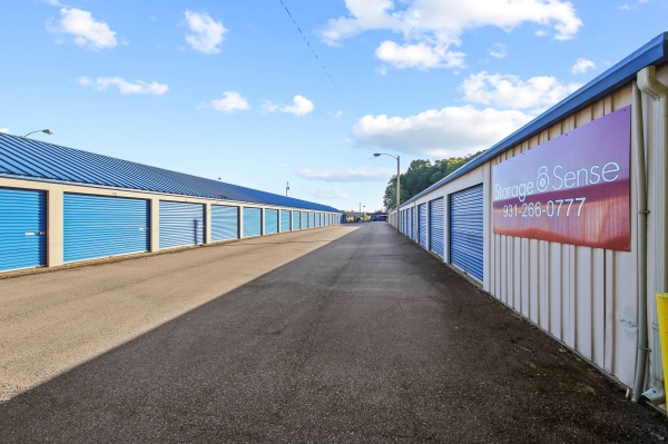 Facility photo: //images.sparefoot.com/medium/22165366bb59f95c017.jpg