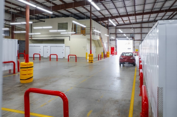 Facility photo: //images.sparefoot.com/medium/221709695828f291235.jpg