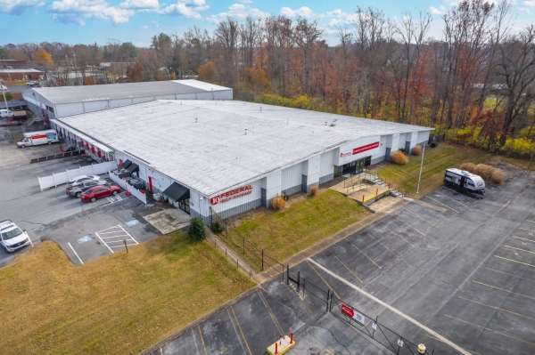 Facility photo: //images.sparefoot.com/medium/221709698cbdd3369e5.jpg