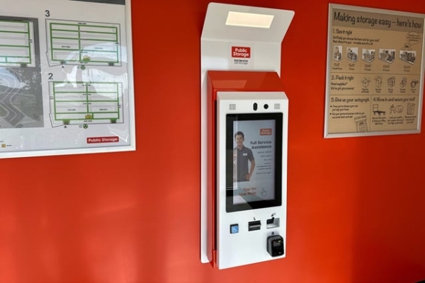 Facility photo: //images.sparefoot.com/medium/221714698b3bfa9bcc0.jpg