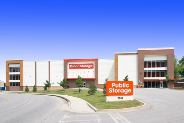 Facility photo: //images.sparefoot.com/medium/22171669f4a84bed9ec.jpg