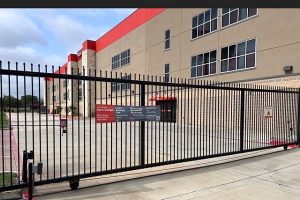 Storage Units at Public Storage - Arlington - 2696 Burney Road - 2696 Burney Road