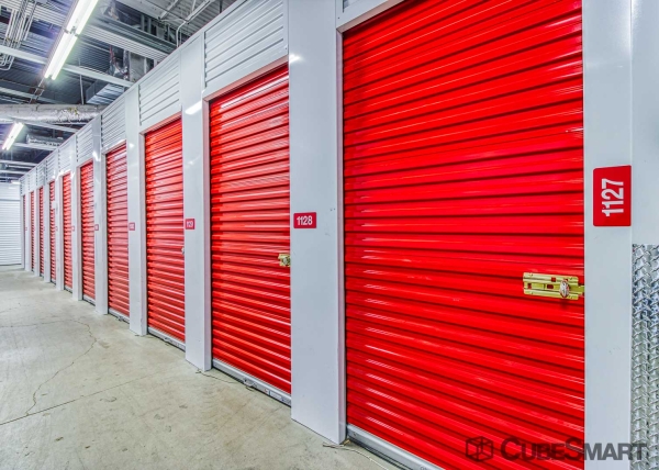 Facility photo: //images.sparefoot.com/medium/22178369fc362063495.jpg