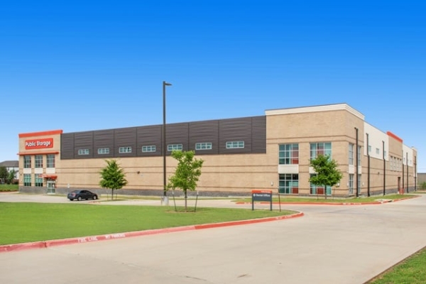 Facility photo: //images.sparefoot.com/medium/22181869f74a17498c5.jpg