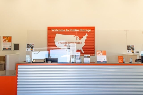 Facility photo: //images.sparefoot.com/medium/2218356a071ee5f2d42.jpg