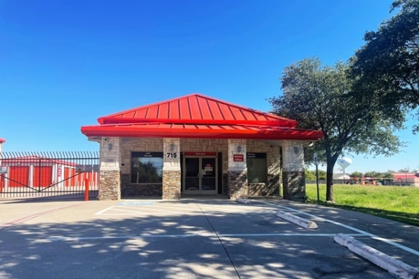 Storage Units at Public Storage - Arlington - 715 W Harris Rd - 715 W Harris Rd