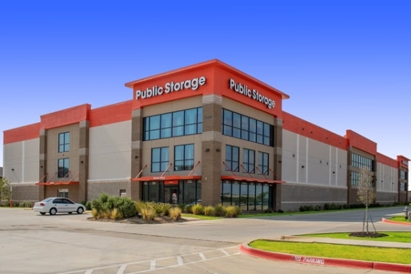 Facility photo: //images.sparefoot.com/medium/2218466880e0197051a.jpg