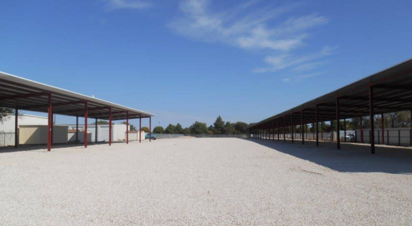 Facility photo: //images.sparefoot.com/medium/22186968b0a461d11a6.png