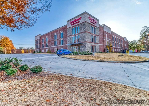 Facility photo: //images.sparefoot.com/medium/22188669899de0aaad8.jpg