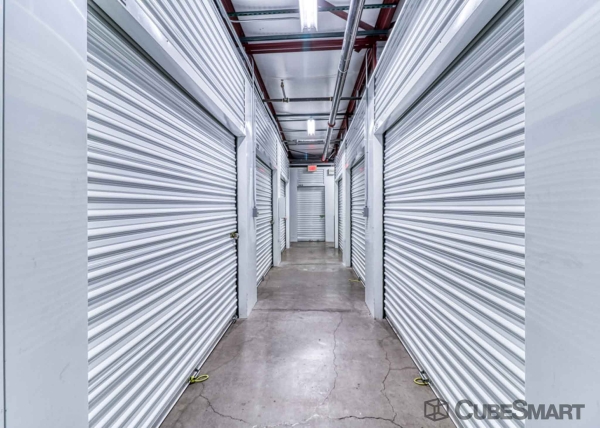 Storage Units at CubeSmart Self Storage - 1650 Crestdale Lane - 1650 Crestdale Lane