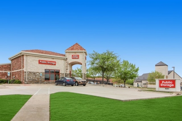 Storage Units at Public Storage - Fort Worth - 8251 N Beach St - 8251 N Beach St
