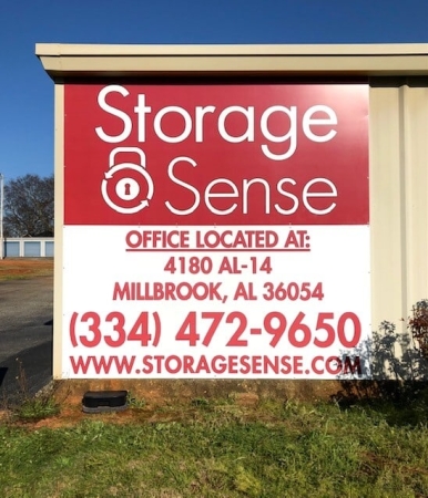 Facility photo: //images.sparefoot.com/medium/22199668964e12924f3.jpg