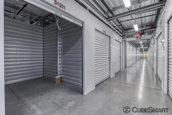 Storage Units at CubeSmart Self Storage - AZ Chandler S Gilbert Rd - 5959 South Gilbert Road