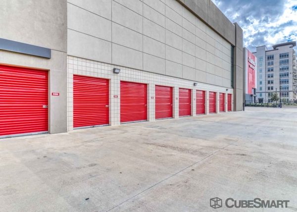 Storage Units at CubeSmart Self Storage - TX Houston N Shepherd Dr - 1526 North Shepherd Drive