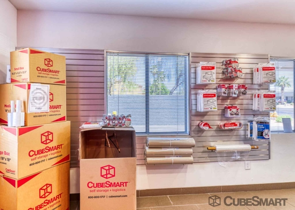 Storage Units at CubeSmart Self Storage - AZ Phoenix East Bell Rd - 1628 East Bell Road