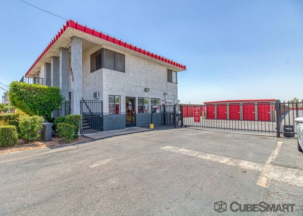 Storage Units at CubeSmart Self Storage - AZ Phoenix N 27th Ave - 6316 North 27th Avenue