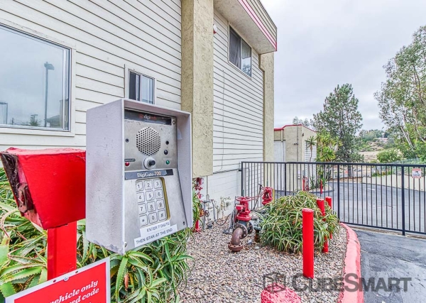 Facility photo: //images.sparefoot.com/medium/222036695e0cde521ae.jpg