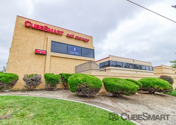 Facility photo: //images.sparefoot.com/medium/222041688c5f0ad6f7d.jpg