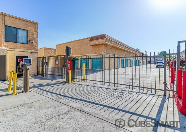 Facility photo: //images.sparefoot.com/medium/22204269fc32fc274c8.jpg
