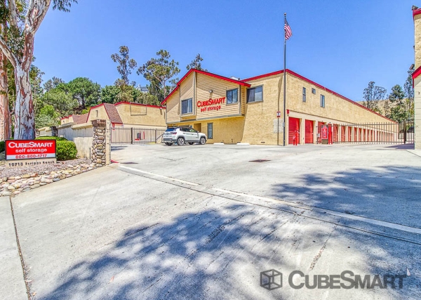 Facility photo: //images.sparefoot.com/medium/222043688c5ff63abf3.jpg