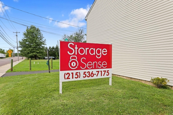 Facility photo: //images.sparefoot.com/medium/2220566899e7f38a207.jpg