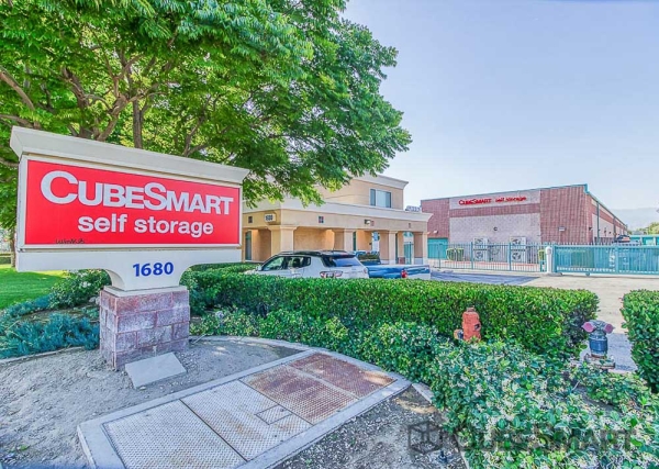 Facility photo: //images.sparefoot.com/medium/222080698adecce94bc.jpg