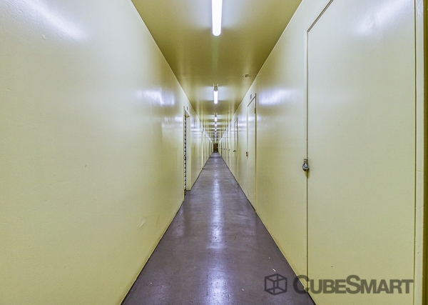 Facility photo: //images.sparefoot.com/medium/2220816890539d68761.jpg