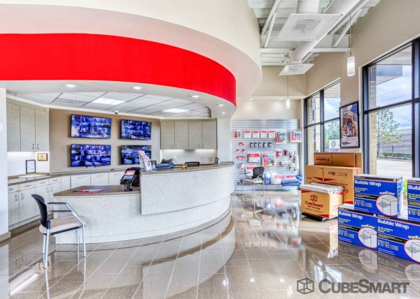 Facility photo: //images.sparefoot.com/medium/22210468835a97de547.jpg