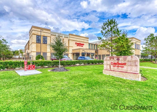 Facility photo: //images.sparefoot.com/medium/222104688c816f33154.jpg