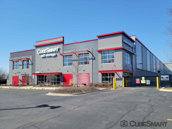 Facility photo: //images.sparefoot.com/medium/222122688f0f5b2d722.jpg