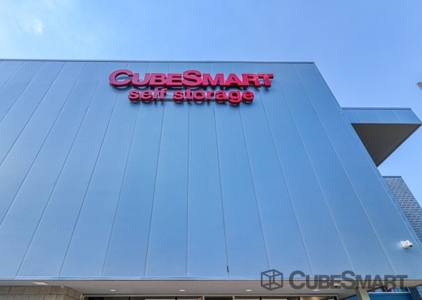 Storage Units at CubeSmart Self Storage NY Staten Island Ellis St - 1 Ellis Street
