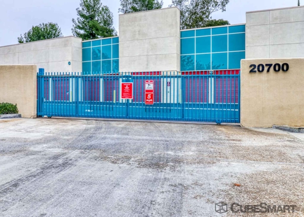 Storage Units at CubeSmart Self Storage - CA Lake Forest Canada Rd - 20700 Canada Road