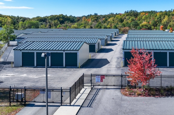 Facility photo: //images.sparefoot.com/medium/222225671165a2d7836.jpg