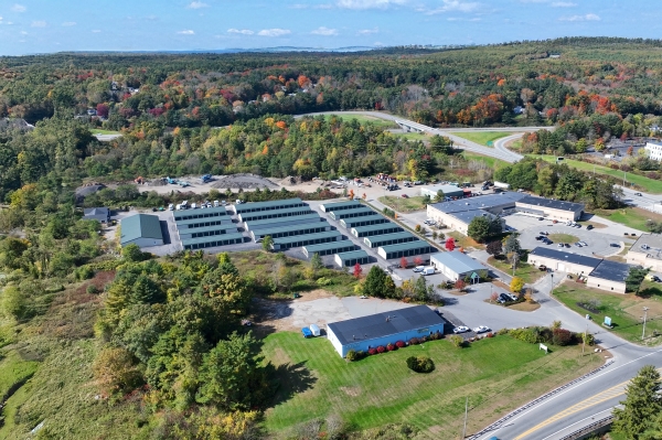 Facility photo: //images.sparefoot.com/medium/222225671165dabfe98.jpg