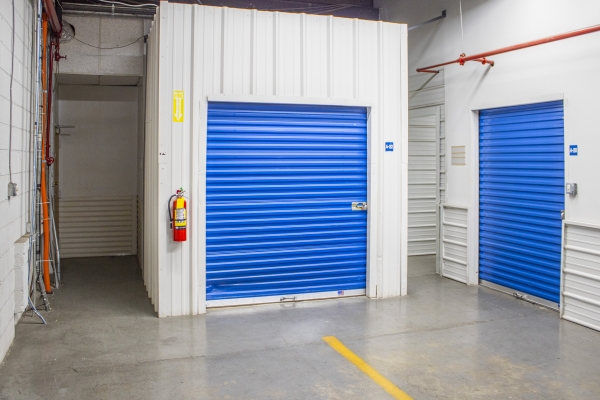 Facility photo: //images.sparefoot.com/medium/22222668c1c7d3021ed.jpg