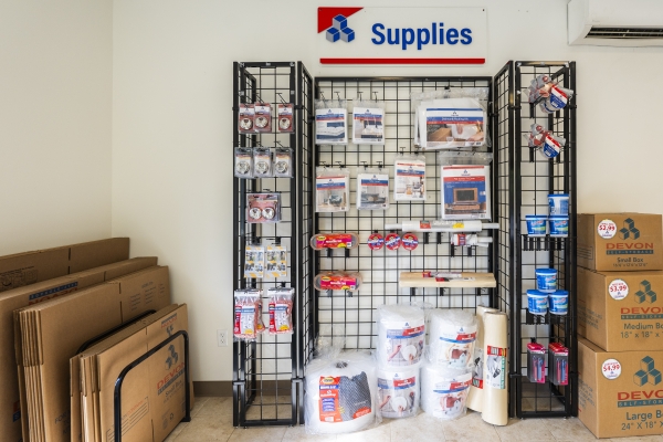 Facility photo: //images.sparefoot.com/medium/2222306711665f47d32.jpg