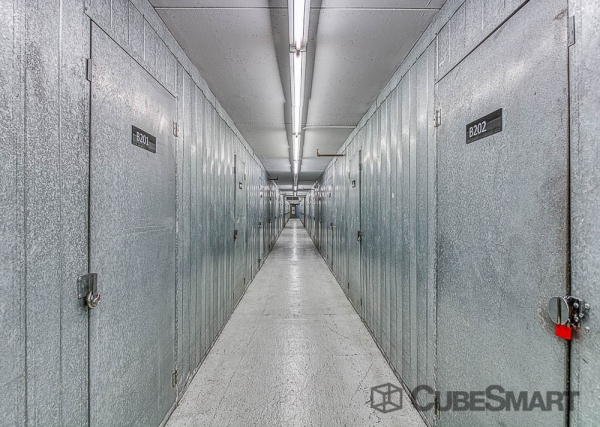 Storage Units at CubeSmart Self Storage - AZ Scottsdale East Gray Rd - 7821 East Gray Road