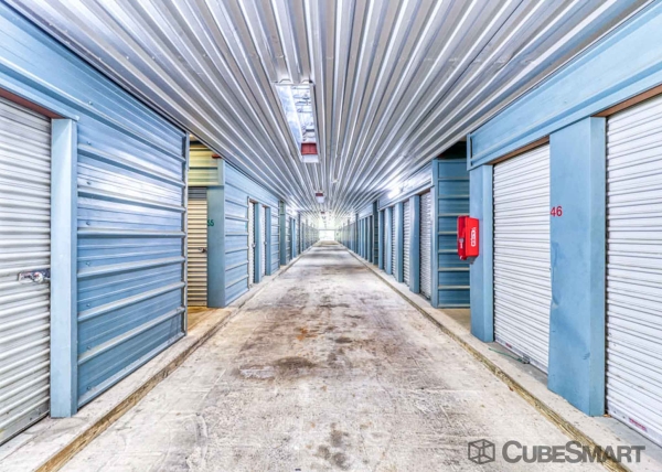 Facility photo: //images.sparefoot.com/medium/22224068945e8cec287.jpg