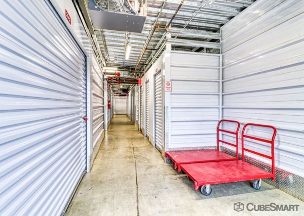 Facility photo: //images.sparefoot.com/medium/222314689478d6c3646.jpg