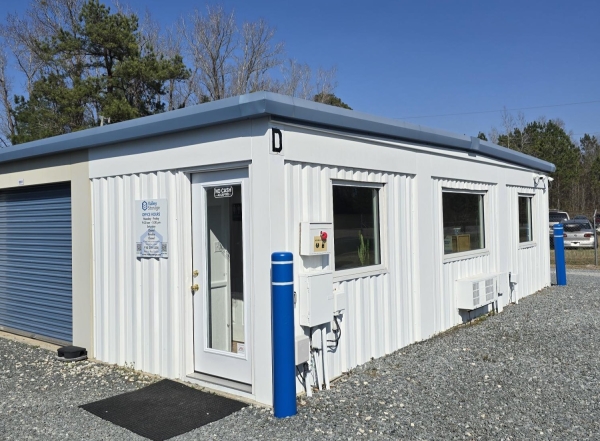 Facility photo: //images.sparefoot.com/medium/222336681d09ab41069.jpg